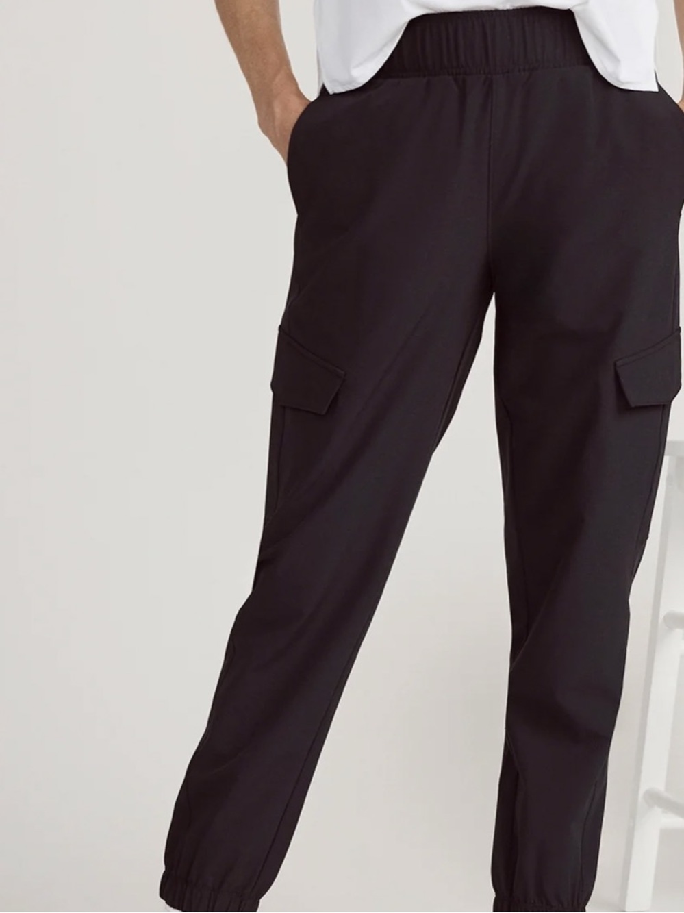 Mondetta Black Stretch Cargo Commuter Pant